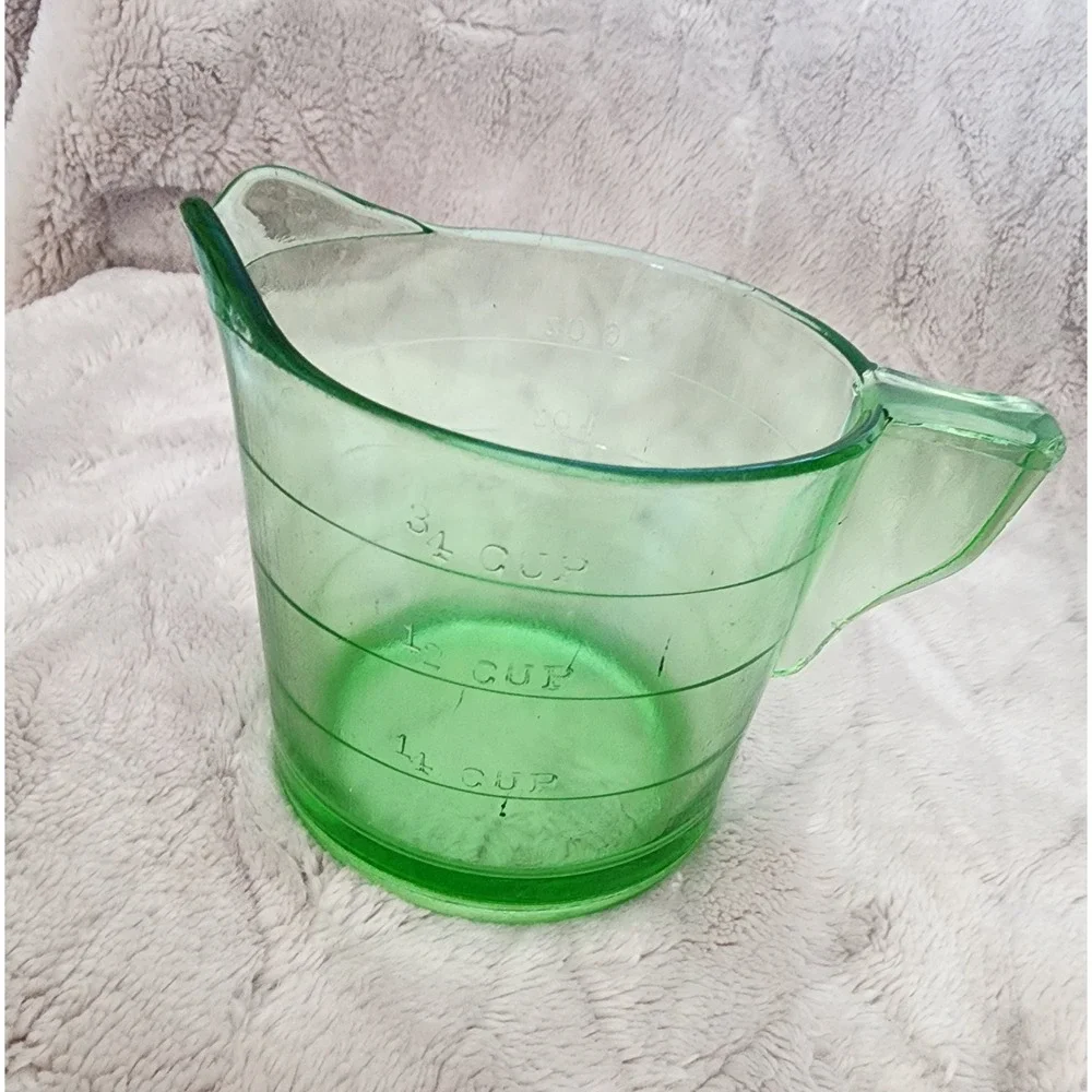 Jeannette Vintage Green Depression Glass Measuring Cup 8oz 1 Cup Retro Kitchen